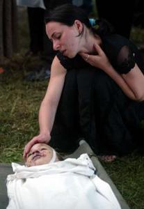 [Beslan mother[1].jpg]